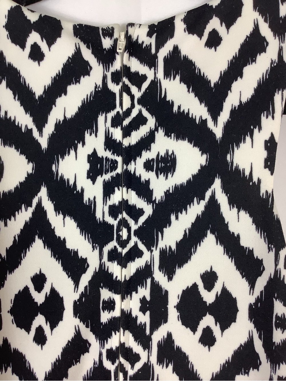 Badgley Mischka Geometric Ikat Print Maxi Dress - Picture 4 of 7